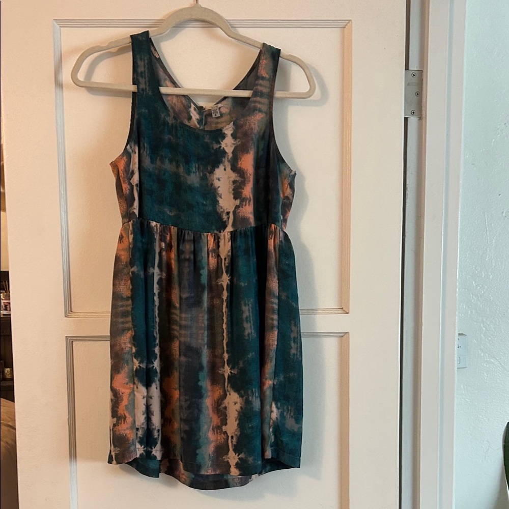 Ecote Blue and Orange Button-Up Top